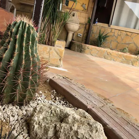 Oda ve Kahvaltı Magna Grecia 2*