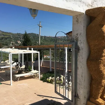 Oda ve Kahvaltı Magna Grecia 2*