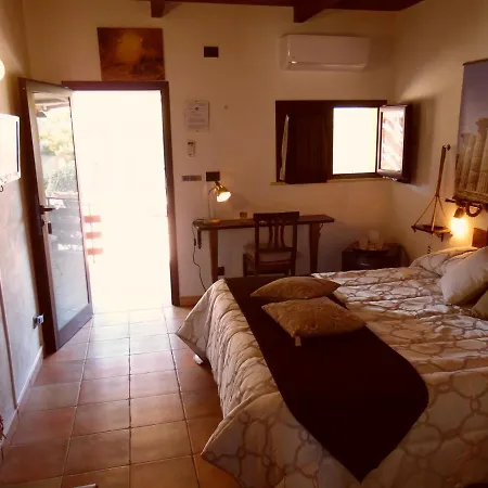 Magna Grecia Oda ve Kahvaltı Agrigento